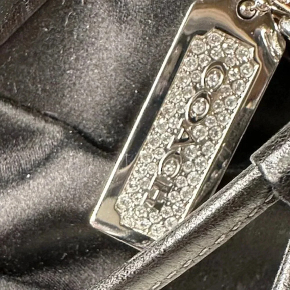 🧚🏻HOST PICK🧚🏻 Coach Black Satin Wristlet with Swarovski Hangtag EUC - Picture 10 of 13